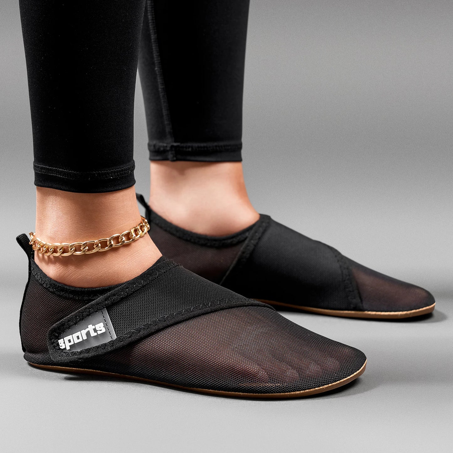 Men Walking Shoes Casual Breathable Slip On Sneakers Man Outdoor Soft Lightweight Black