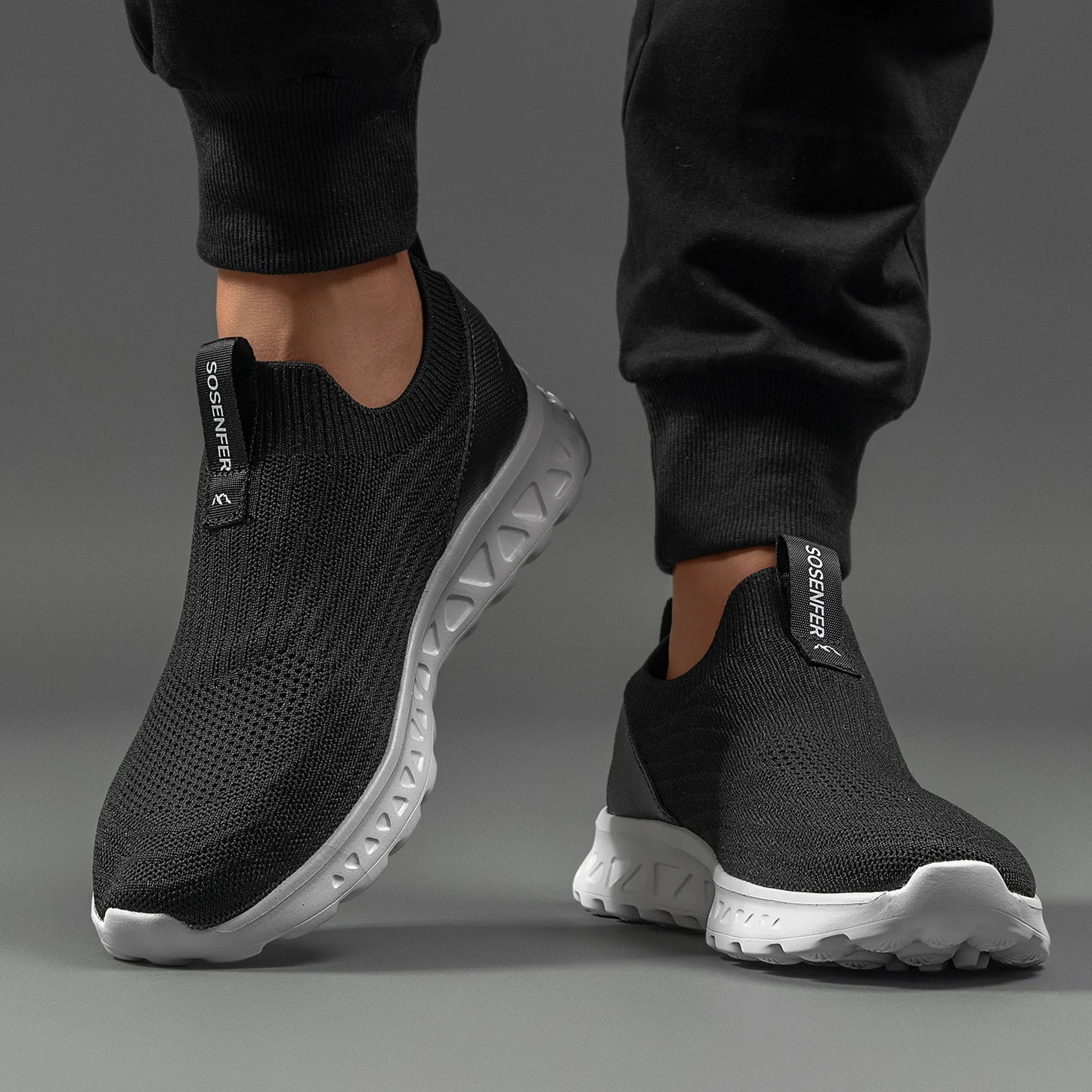 Men Walking Shoes Casual Breathable Slip On Sneakers Man Outdoor Soft Lightweight Black